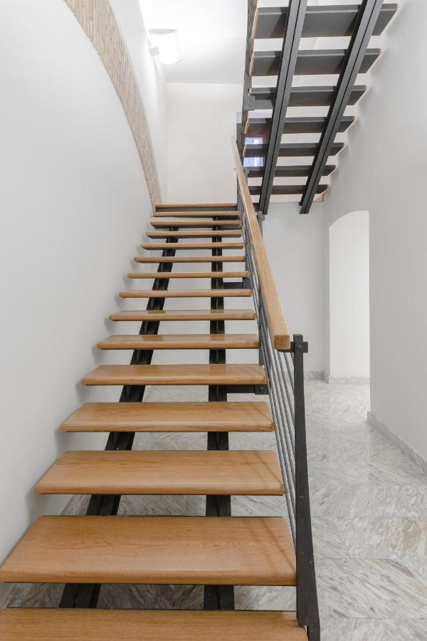 Torre Capranica Aparthotel Рим Екстериор снимка