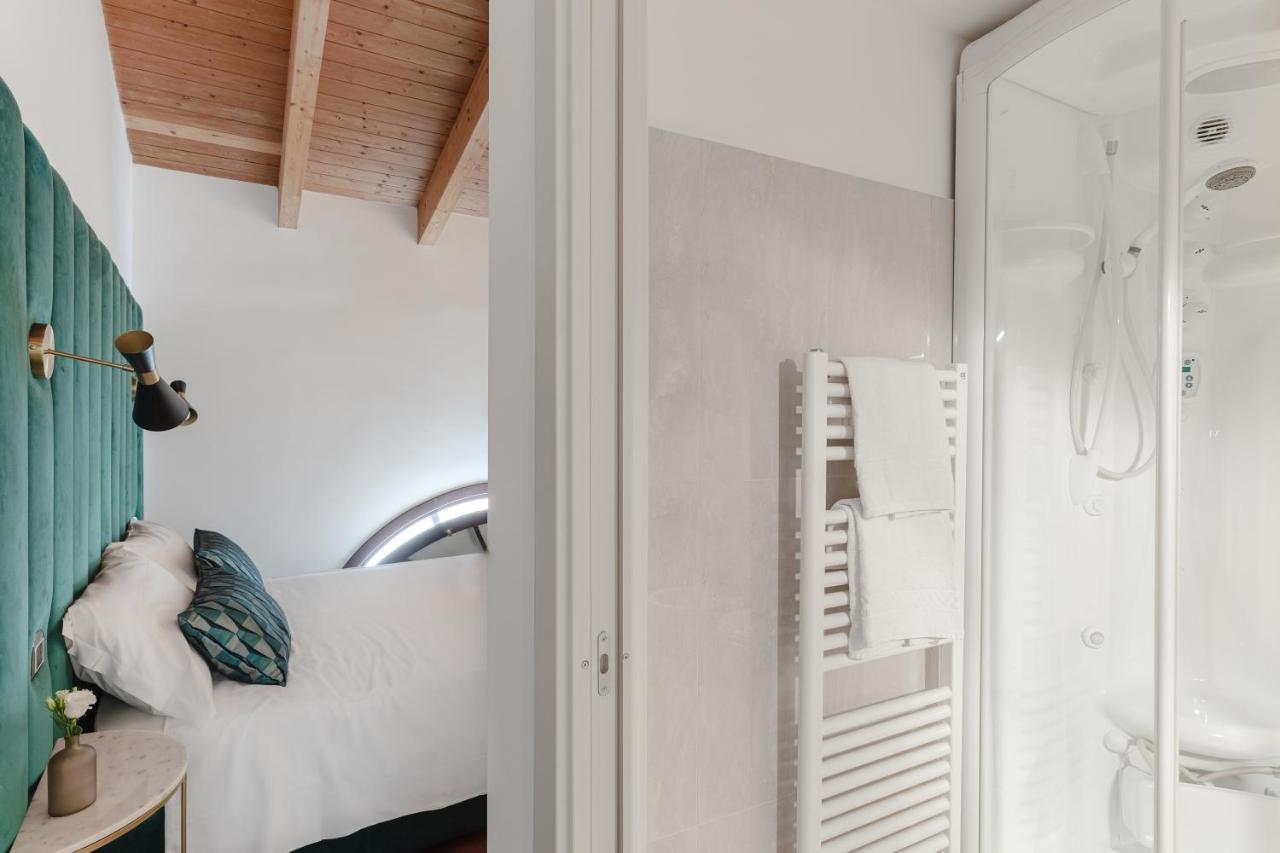 Torre Capranica Aparthotel Рим Екстериор снимка